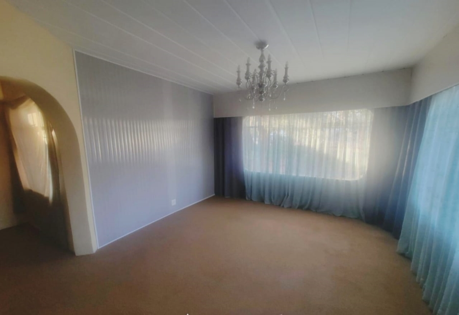 3 Bedroom Property for Sale in Uitsig Free State